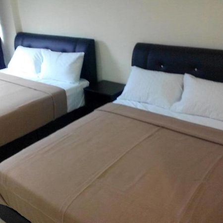 Rst Hotel Johor Bahru Zimmer foto